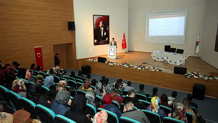 Ağrı'da 'KOSGEB ve Girişimcilik Destekleri' konferansı