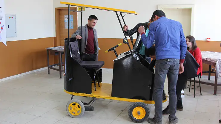 Ağrılı Öğrenciler Bilim Fuarında projeleri ile Şaşırttılar