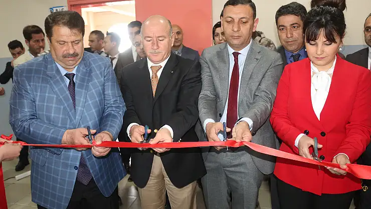 Ağrı'da Kurulan Kütüphaneye Şehit Polis Memurunun Adı Verildi