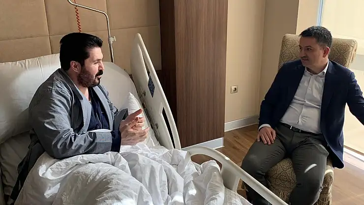 Ağrı Belediye Başkanı Sayan'a geçmiş olsun ziyareti sürüyor