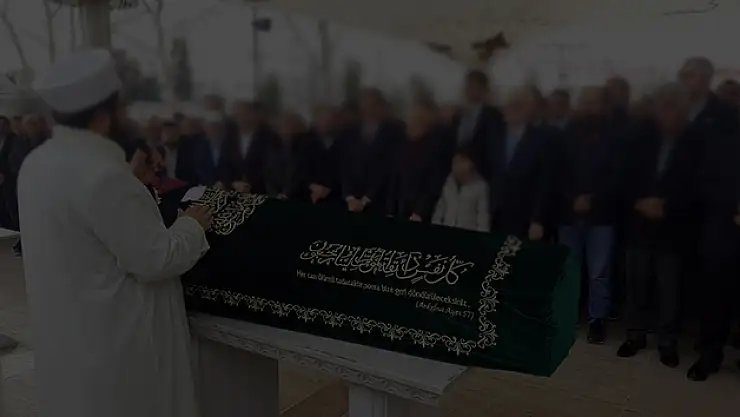 Cenaze namazında olay