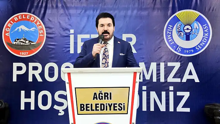 Başkan Sayan belediye çalışanlarıyla iftarda bir araya geldi