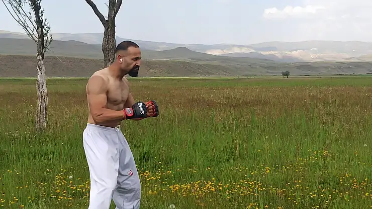 Ağrılı Rambo, altın kemer için mücadele edecek