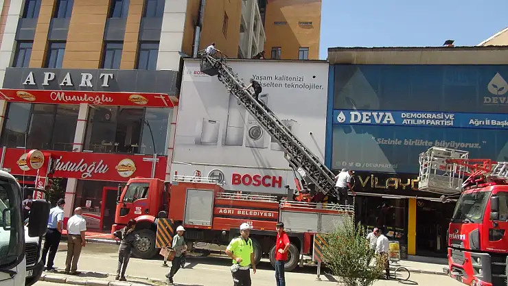 Ağrı'da çıkan yangın korkuttu