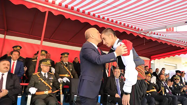 Ağrı'da 29 Ekim coşku ile kutlandı