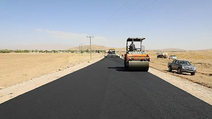 Ağrı'da bu yıl 36,60 kilometre köy yolu asfaltlandı