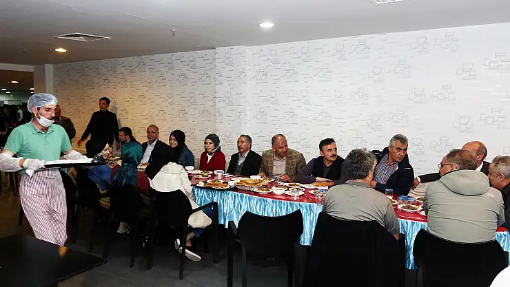 AİÇÜ'de bir İlk öğrenciler için İftar Çadırı Açıldı
