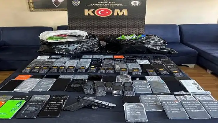 Ağrı'da kaçak telefon operasyonu
