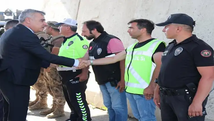 Müdür Aydın'dan şehit ailesine ve polislere bayram ziyareti