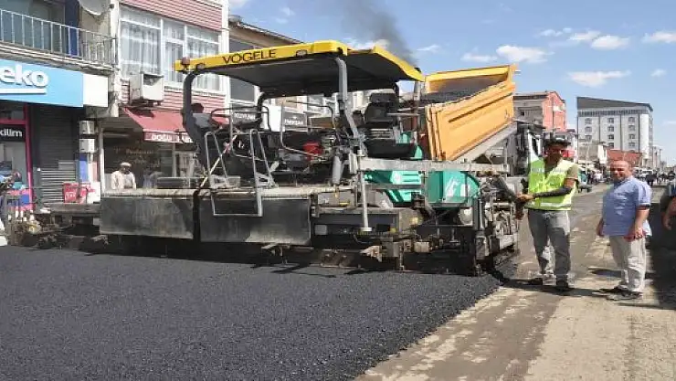 Eleşkirt'te sıcak asfalt