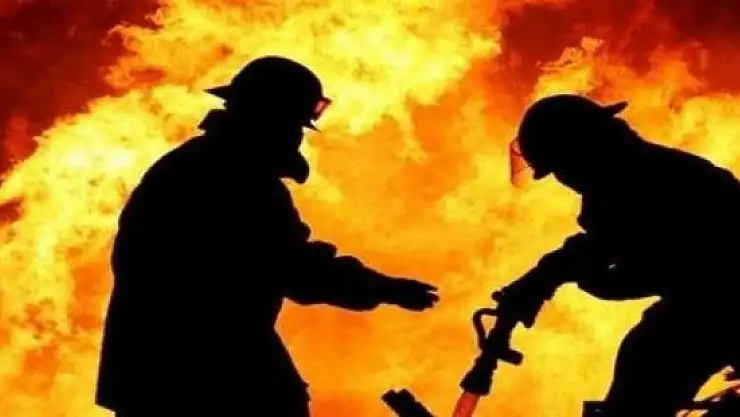 Ağrı'da bir ev kül oldu