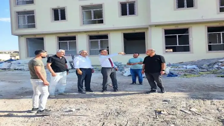 Ağrı Gençlik ve Spor İl Müdürü Din, Doğubayazıt'taki yatırımları inceledi