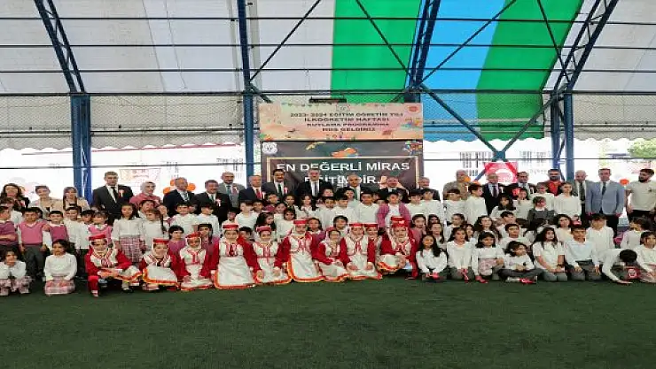 Ağrı'da İlköğretim Haftası coşkuyla kutlandı
