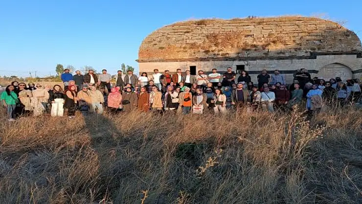 Hamur'da aday öğretmenlere seminer verildi