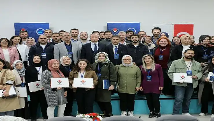Ağrı'da TÜBİTAK 2204 A ve B Proje Yarışmaları Proje Yazma Eğitimi düzenlendi