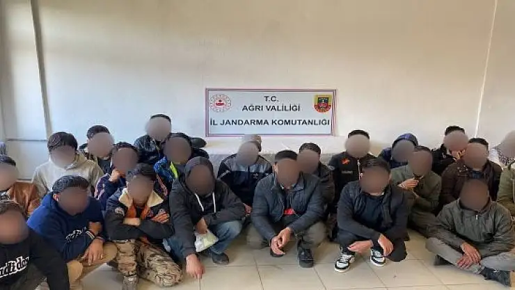 Ağrı'da 25 Afgan göçmen yakalandı, 3 şüpheli gözaltına alındı
