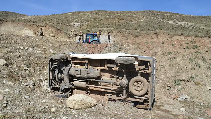Eleşkirt'te kaza çok sayıda yaralı var