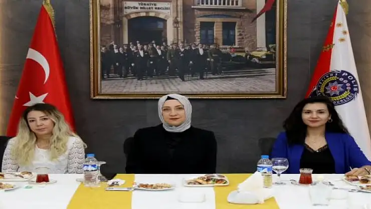 Ağrı'da kadına yönelik şiddete karşı bilgilendirme toplantısı