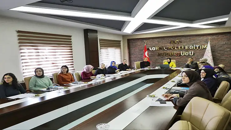 Devamsız öğrenciler için proje toplantısı