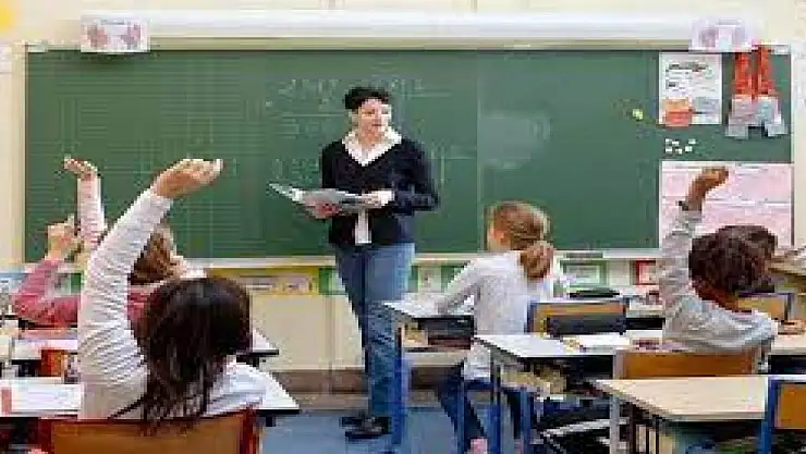 Okullarda 'görgü kuralları' ders olacak