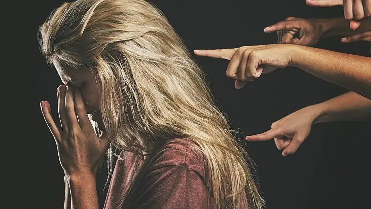 Akran Zorbalığı Nedir?