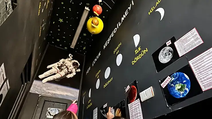 Ağrı'da köy okulunda uzay sokağı yaptılar (ÖZEL HABER)