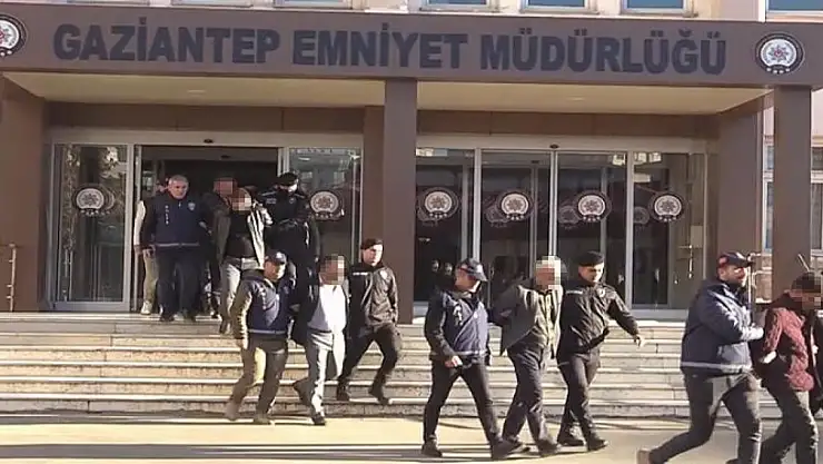 Sosyal Medya dolandırıcıları yakalandı