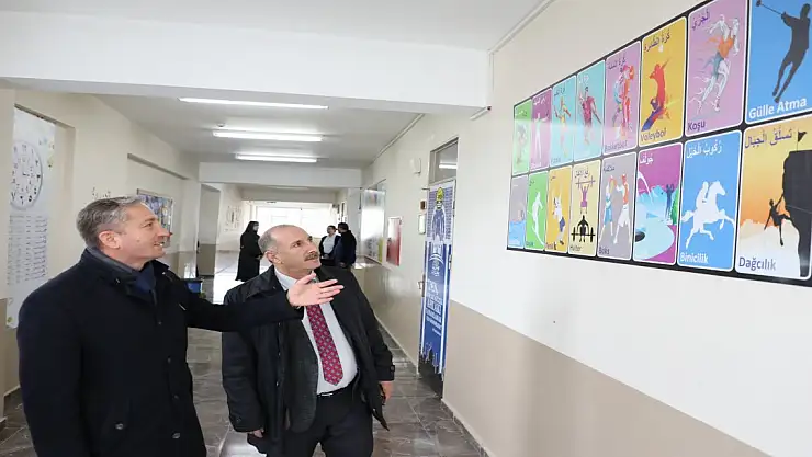 Ağrı Milli Eğitim Müdürü Kökrek'ten okul ziyaretleri