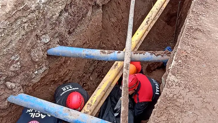 Doğubayazıt'ta işçiler göçük altında kaldı: 1 ölü
