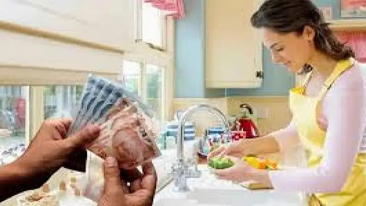 Ev hanımlarına emeklilik mi geliyor? Meclise sunulan teklifte neler var?