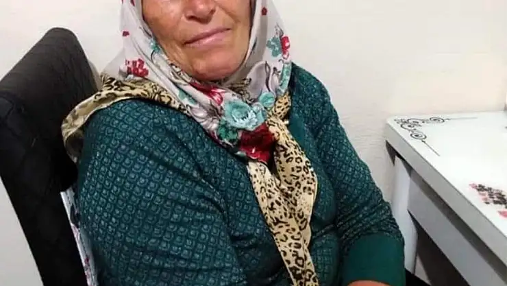 Boğanın boynuz darbesiyle ağır yaralanan kadın hayatını kaybetti