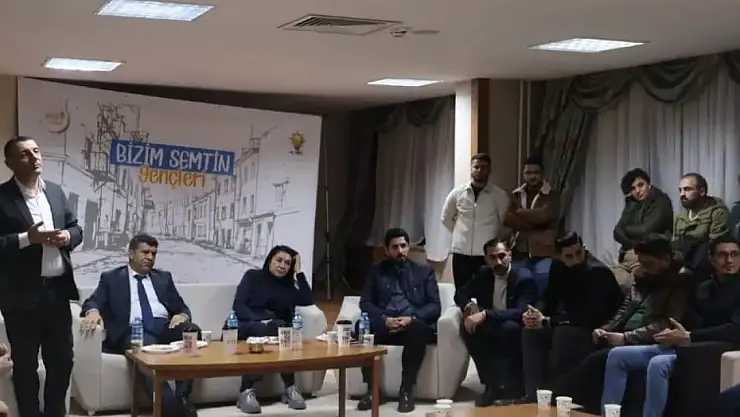 Aydın Ağrı'da gençlerle buluştu