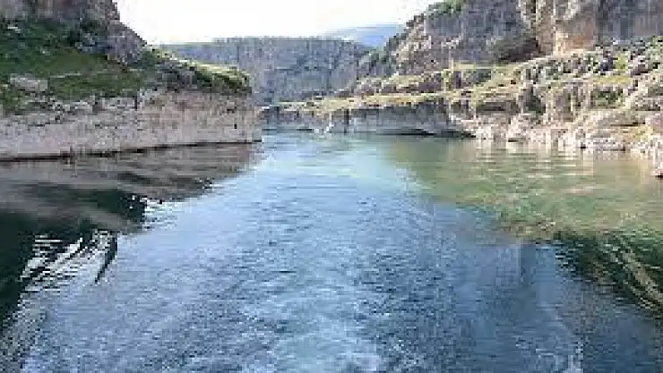 Fırat Nehri hangi şehirde? Fırat Nehri nereye dökülüyor?