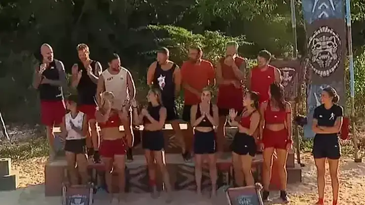 Haftanın ilk dokunulmazlık oyununu kazanan takım belli oldu! İşte ilk edeme adayı...