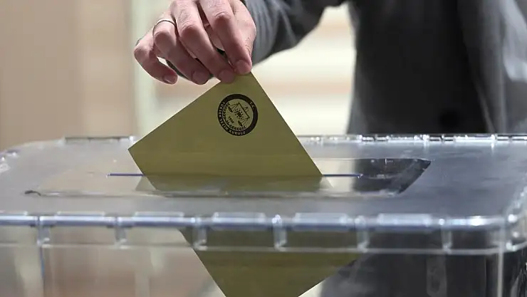 Siyasi partiler için son gün… Kesin listeler bugün teslim ediliyor