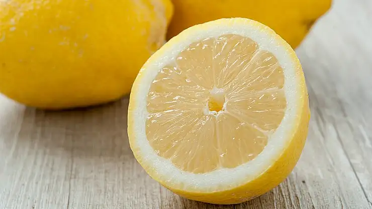 Limonu topuğunuza sürün bakın neler oluyor!