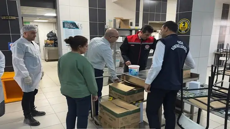 Okullara hijyen denetimi.. İl Müdürü'de denetime katıldı