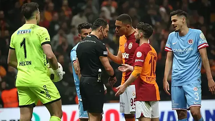 Eski Hakemler Galatasaray Maçındaki Pozisyonu Yorumladı