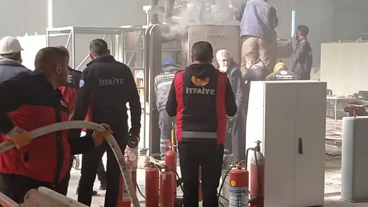 Ağrı Şeker Fabrikası'ndan alevler yükseldi