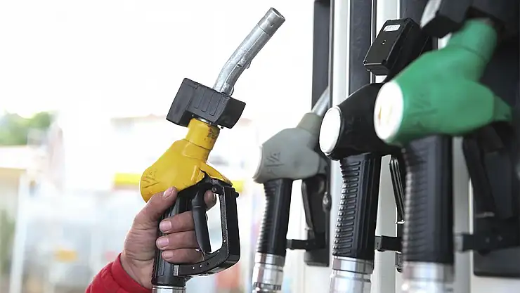 Motorine indirim geldi! Güncel akaryakıt fiyatları ne kadar oldu?