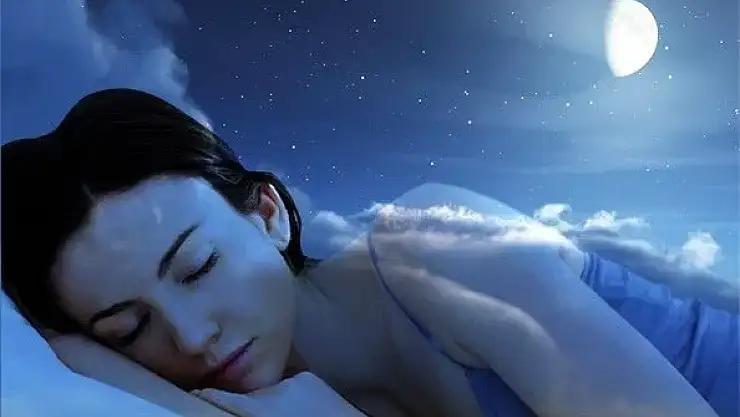 Rüyada ölmüş birini canlı görmek ne anlama gelir?