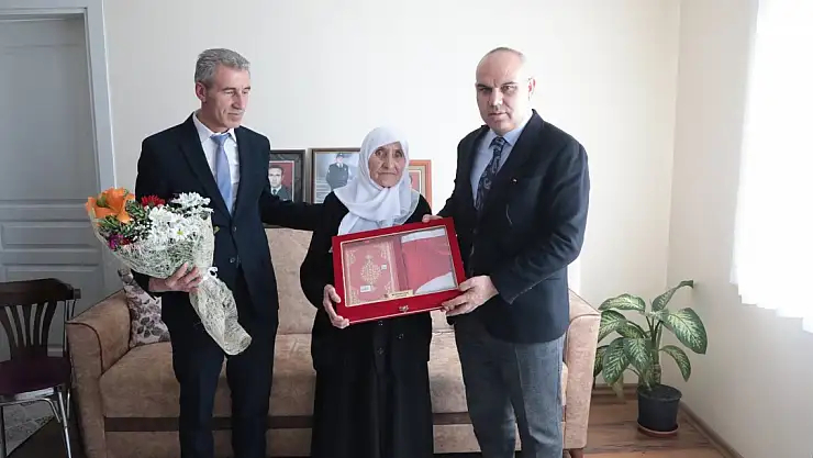 Vali Koç, Şehit Annesi unutmadı!