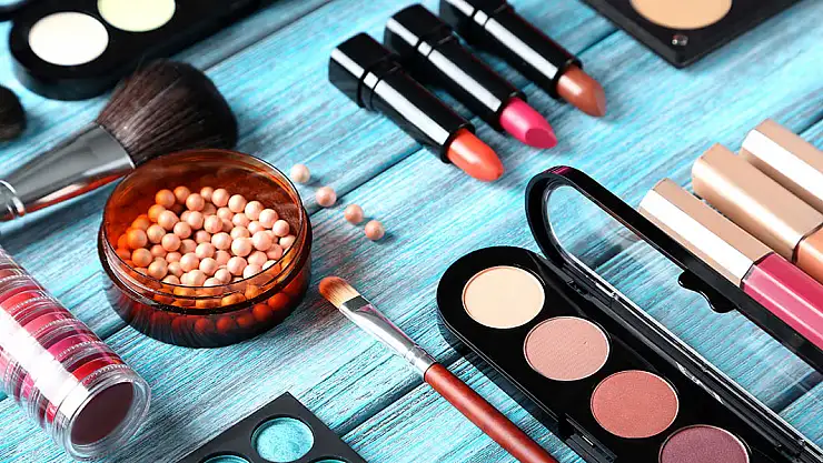 Makyaj malzemesi alırken bu içeriklere dikkat edin!