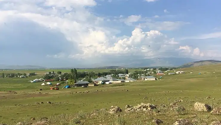 Patnos'un Demir Çağından Kalma Kalesi: Aşağı Kamışlı Köyü Kalesi