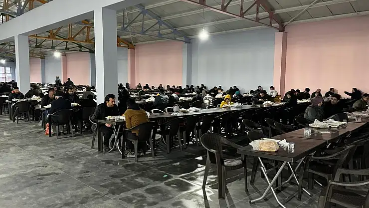 Ağrı'da 2 bin 500 kişilik ücretsiz iftara ilgi az oldu