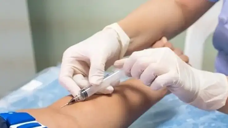 Oruçluyken kan vermek orucu bozar mı?