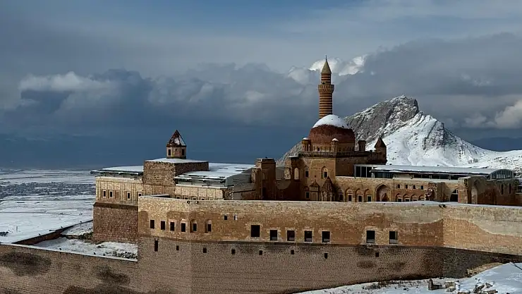 İshak Paşa Sarayı'nın Benzersiz Özellikleri