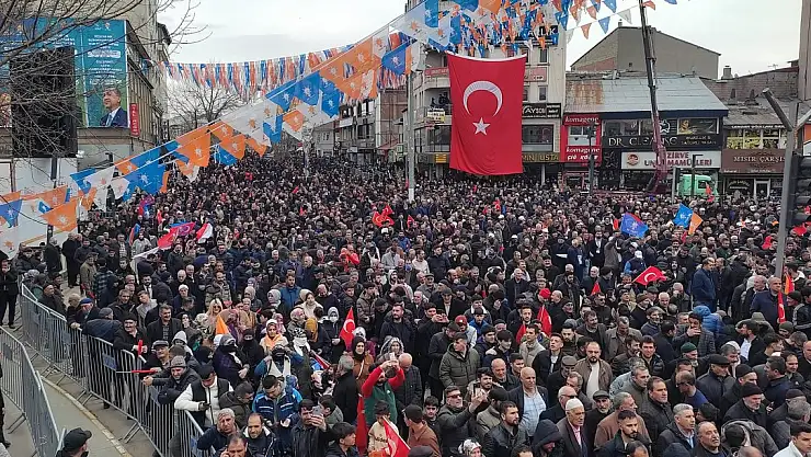 Cumhurbaşkanı Erdoğan 'Ağrı mitinginde 40 bin kişi var'