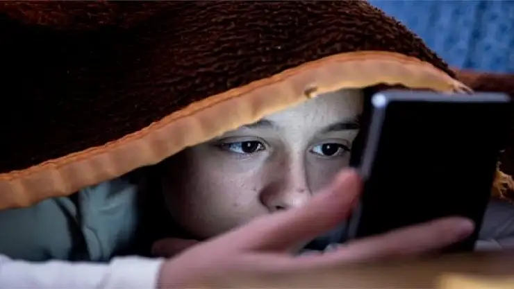 Telefon çocukları robotlaştırıyor