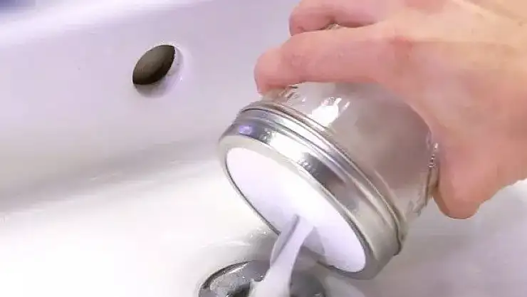 Tıkalı gider borusu nasıl açılır?